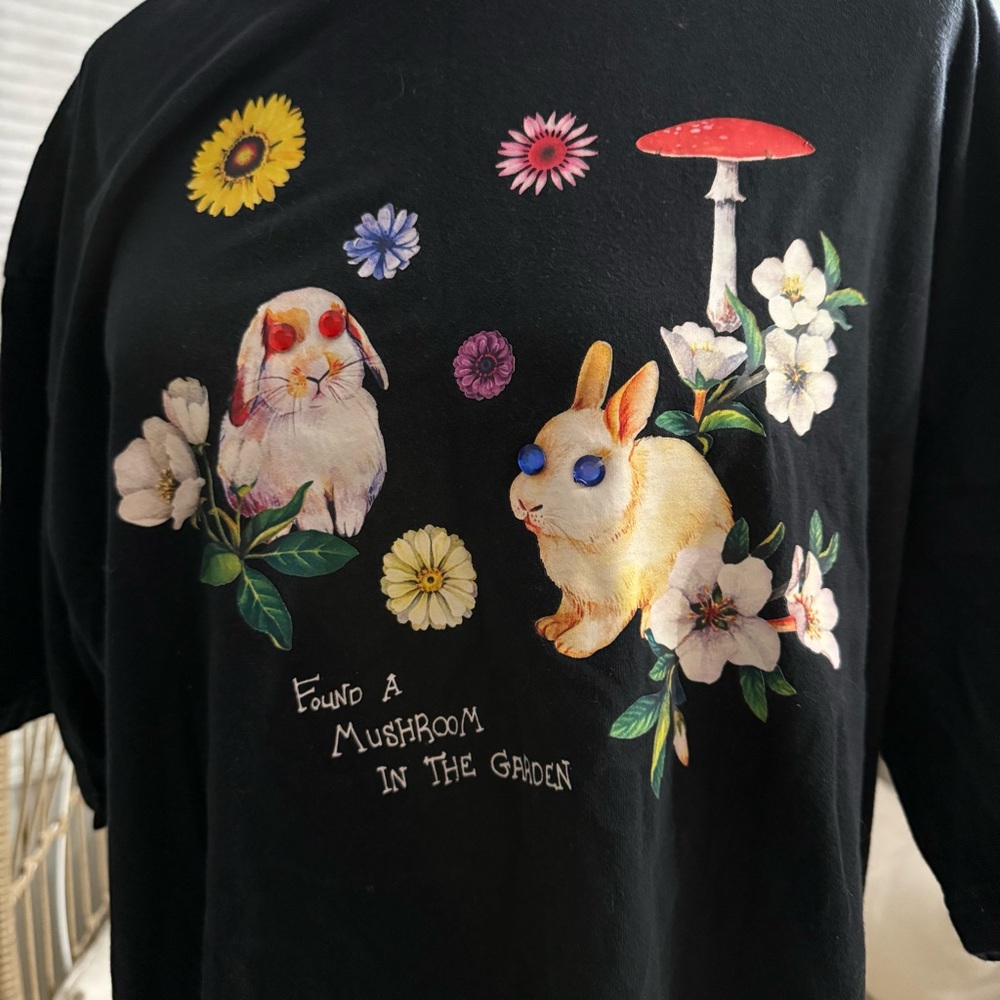 Teddy Fresh x Hila Klein Bunny Mushroom Graphic Tee XL